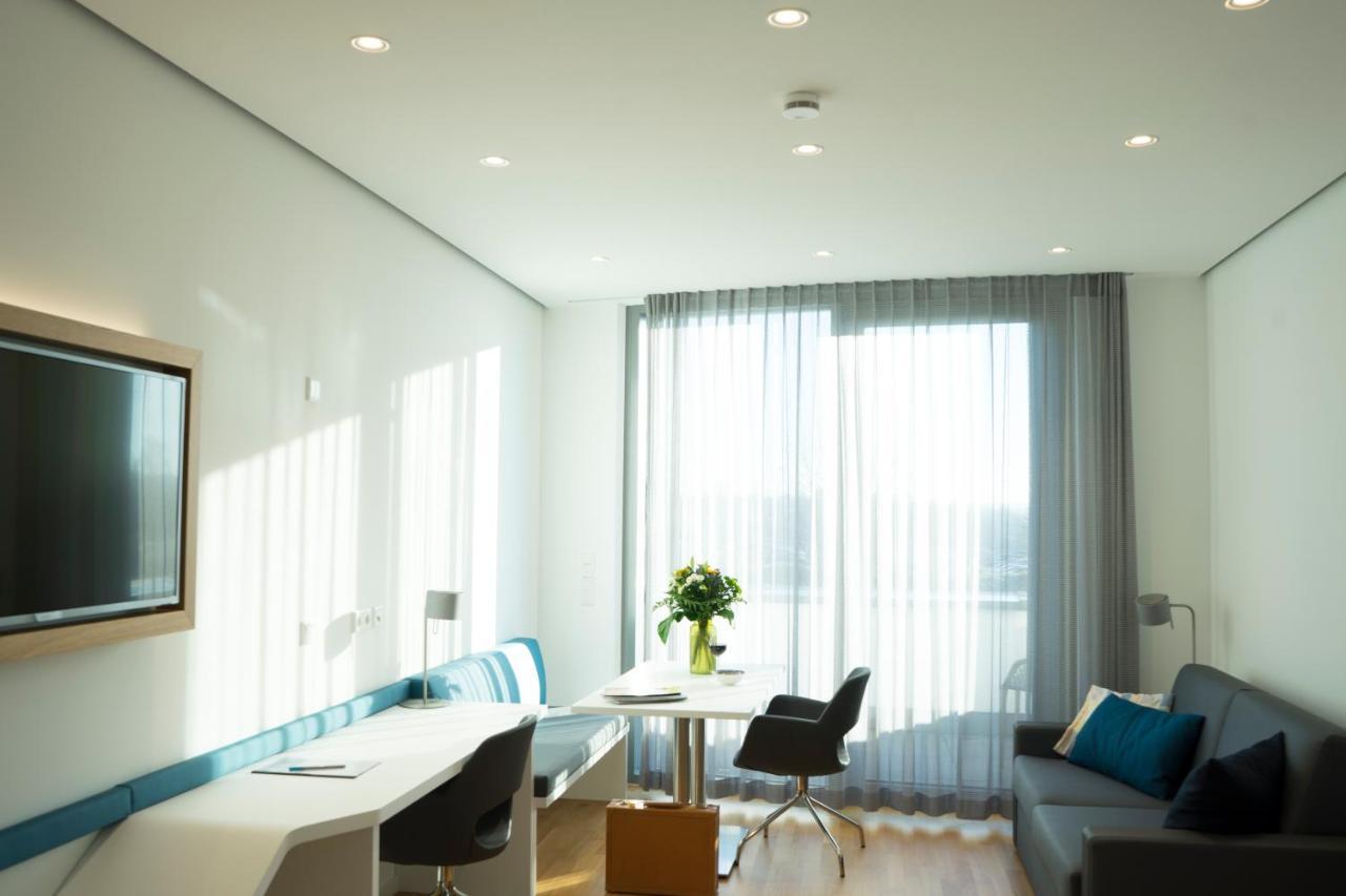 הרצוגנאוראך Seven Hotel + Boardinghouse מראה חיצוני תמונה